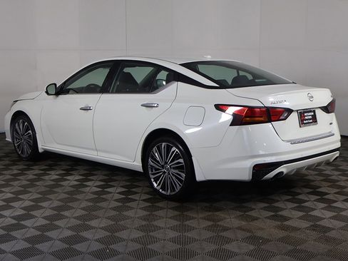 Used 2023 Nissan Altima 2.5 SL image 11