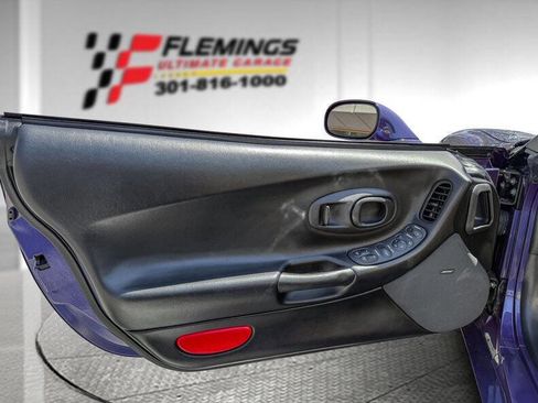 Used 1998 Chevrolet Corvette Convertible w/ Memory Pkg image 19