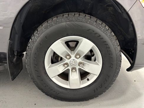 Used 2018 RAM 1500 Express AWD/4WD image 53