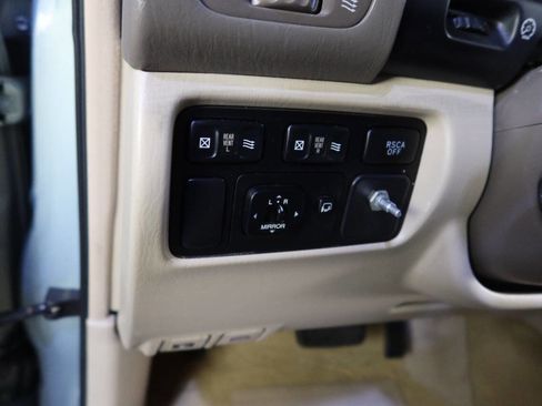 Used 2005 Lexus LX 470 4WD image 29