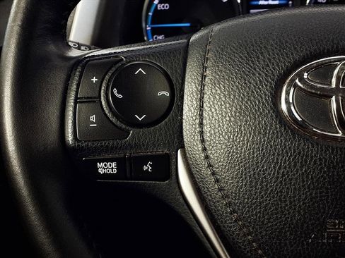 Used 2018 Toyota RAV4 Limited image 21