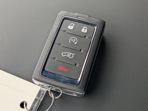 New 2026 Jeep Grand Cherokee L Summit AWD/4WD image 28