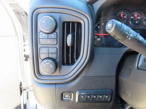 New 2025 Chevrolet Silverado 2500 W/T w/ WT Convenience Package image 11