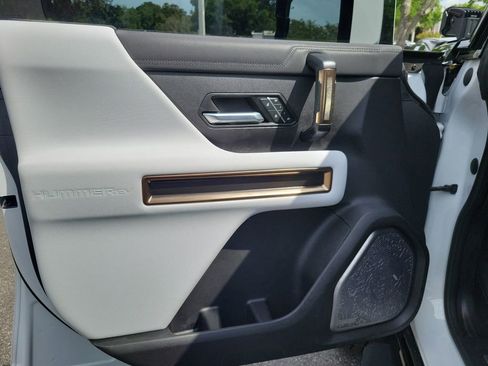 Used 2024 GMC Hummer EV 3X w/ Battery Pack, 24 Module Pack AWD/4WD image 17