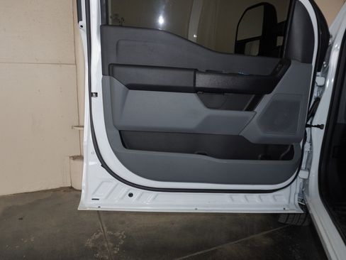 New 2026 Ford F350 XL w/ XL Chrome Package RWD image 34