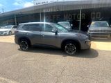 Used 2024 Nissan Rogue SV image 4