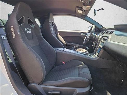 Used 2013 Ford Mustang Boss 302 w/ Boss 302 Accessory Pkg RWD image 17