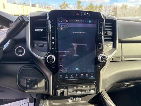 New 2025 RAM 2500 Big Horn AWD/4WD image 13