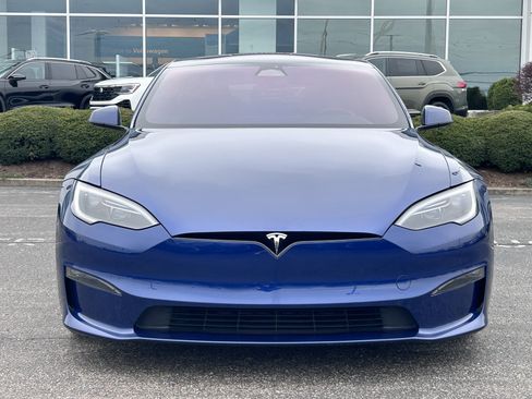 Used 2023 Tesla Model S Base image 2