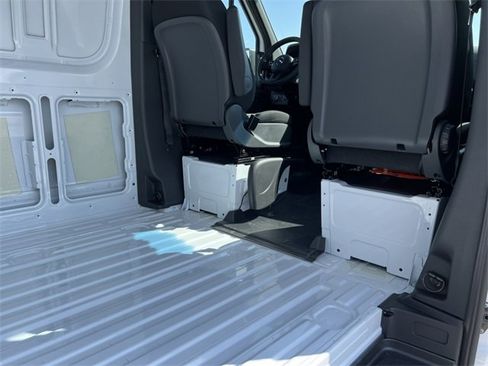 New 2024 Mercedes-Benz Sprinter 144 Cargo image 33