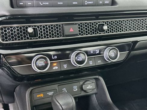 Used 2025 Honda Civic LX image 21