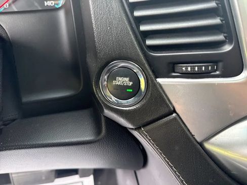 Used 2019 Chevrolet Tahoe Premier AWD/4WD image 18