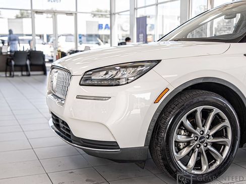 Used 2020 Lincoln Corsair AWD w/ Premium Package image 5