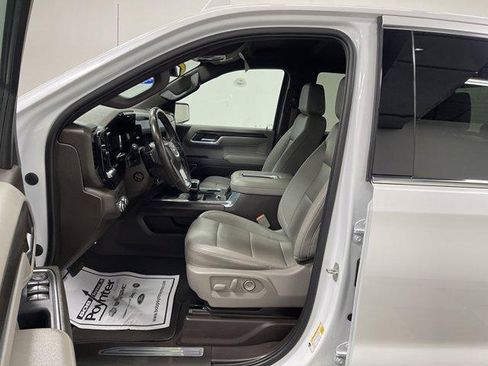 Used 2022 GMC Sierra 1500 SLT w/ SLT Convenience Package AWD/4WD image 8