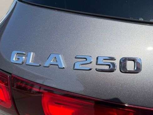 Certified 2023 Mercedes-Benz GLA 250 4MATIC image 9
