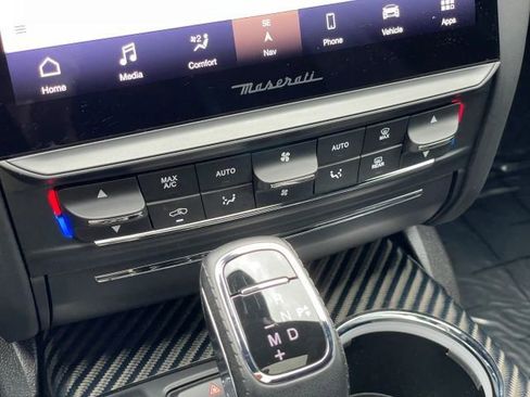 Used 2022 Maserati Quattroporte Trofeo image 37