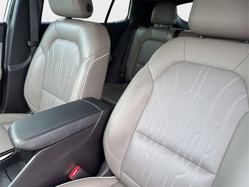 Used 2024 Buick Envista Avenir image 19