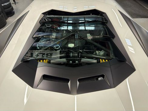 Used 2016 Lamborghini Aventador LP 750-4 Superveloce image 34