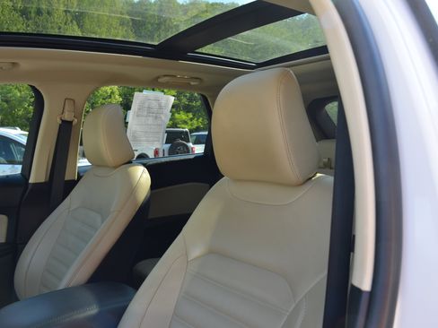 Used 2022 Ford Edge SEL w/ Convenience Package AWD/4WD image 42