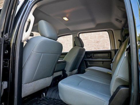 Used 2016 RAM 1500 Express AWD/4WD image 18