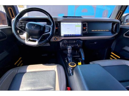 Used 2022 Ford Bronco Wildtrak AWD/4WD image 17
