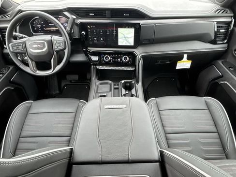 New 2026 GMC Sierra 2500 AT4X AWD/4WD image 12