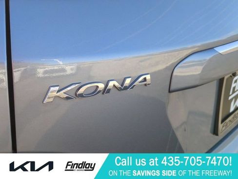 Used 2021 Hyundai Kona Limited AWD/4WD image 11