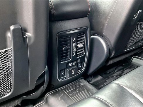 Used 2021 Jeep Grand Cherokee Trailhawk image 30