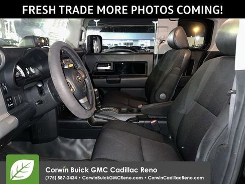 Used 2007 Toyota FJ Cruiser 4WD image 8