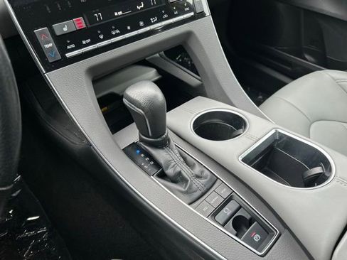 Used 2019 Toyota Avalon image 23