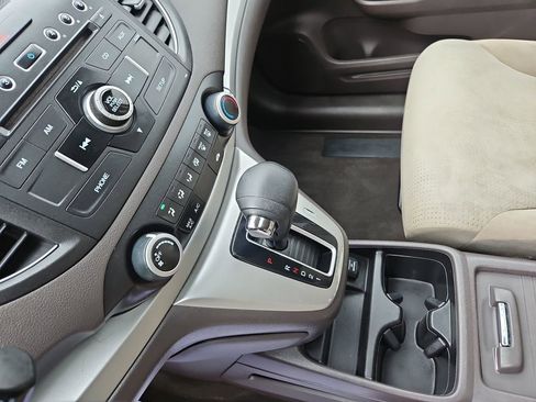 Used 2012 Honda CR-V EX image 24