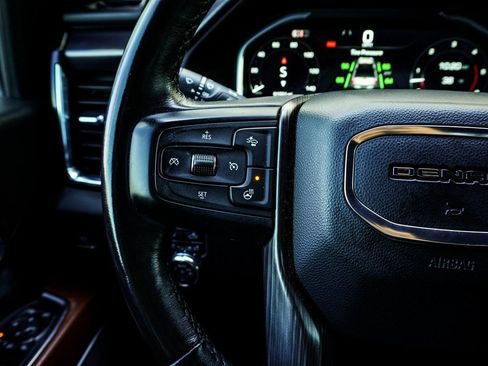 Used 2024 GMC Sierra 2500 Denali Ultimate AWD/4WD image 30