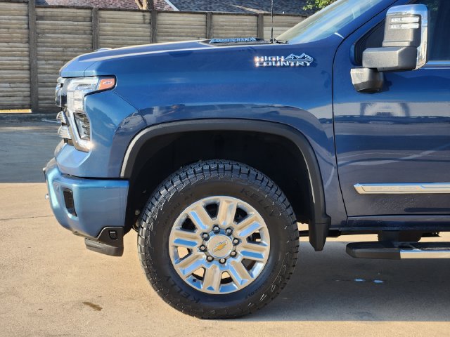 Used 2024 Chevrolet Silverado 2500 High Country w/ Technology Package AWD/4WD image 16