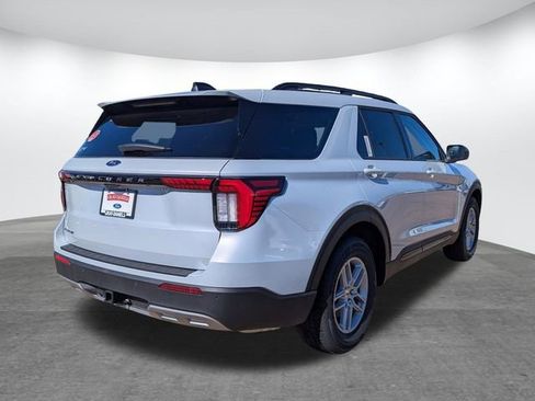 New 2026 Ford Explorer Active w/ Active Comfort Package image 2