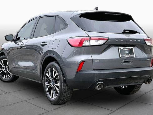 Used 2021 Ford Escape SE w/ SE Sport Appearance Package FWD image 6