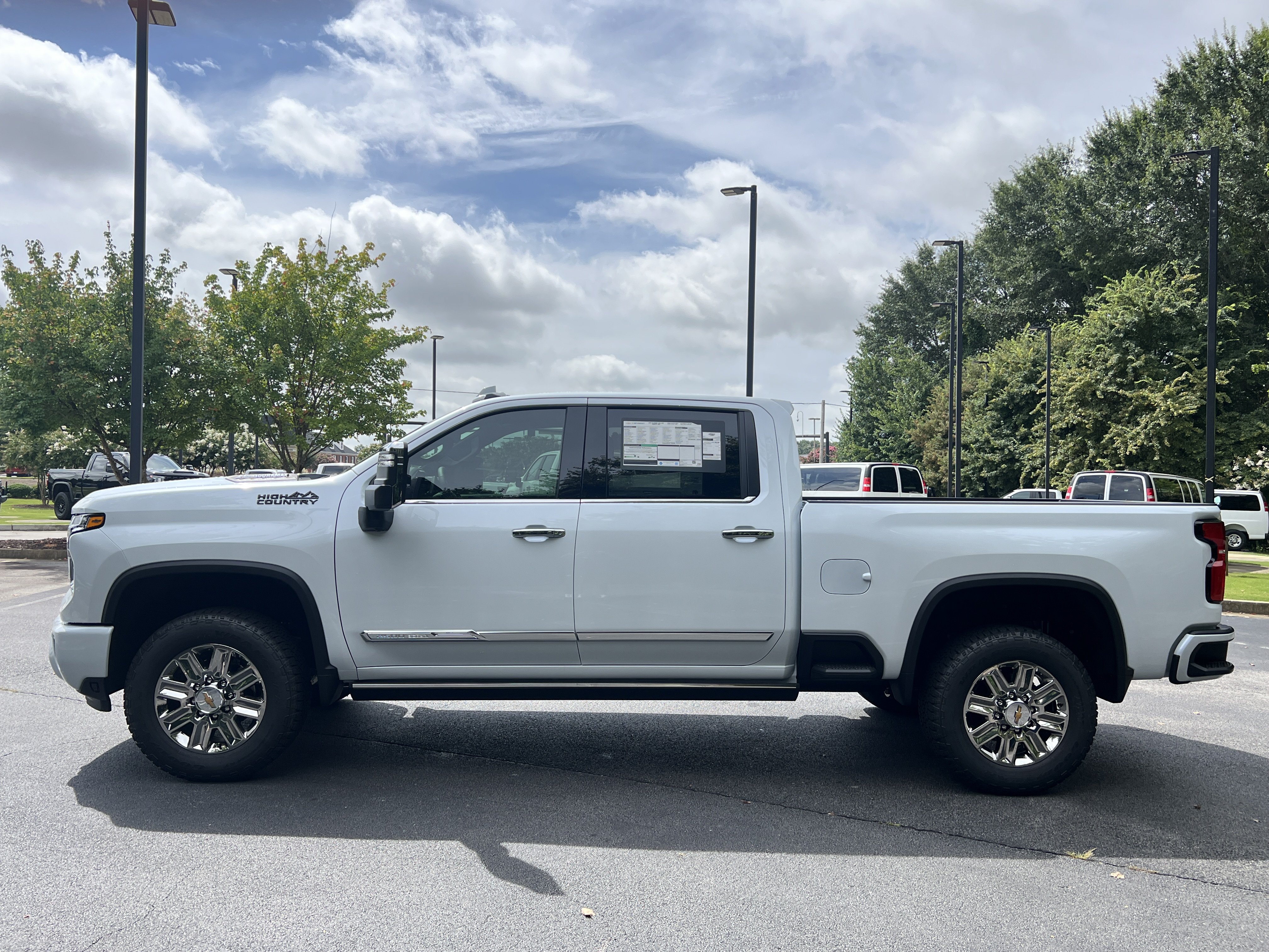 New 2026 Chevrolet Silverado 2500 High Country w/ High Country Premium Package AWD/4WD image 6