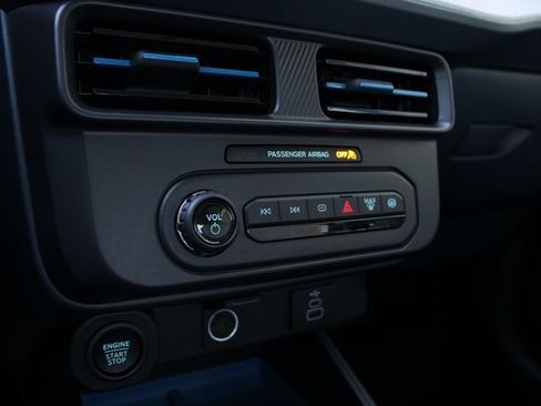 New 2025 Ford Maverick XLT w/ XLT Luxury Package image 4