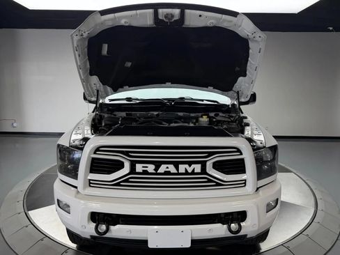 Used 2018 RAM 2500 Big Horn w/ Sport Appearance Group AWD/4WD image 12