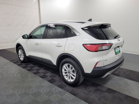 Used 2022 Ford Escape SE w/ Convenience Package AWD/4WD image 3