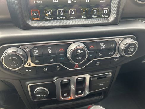 Used 2023 Jeep Wrangler Sport AWD/4WD image 20
