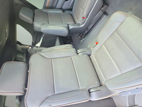 Used 2024 Chevrolet Tahoe High Country AWD/4WD image 40