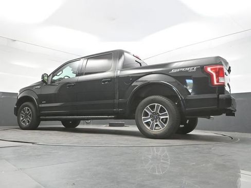 Used 2017 Ford F150 XLT w/ Equipment Group 302A Luxury AWD/4WD image 32