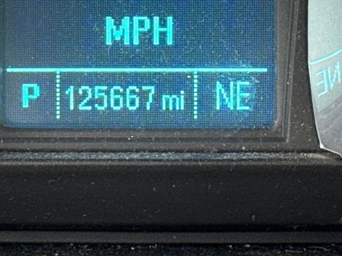 Used 2015 Chevrolet Equinox LT w/ Driver Convenience Package image 26