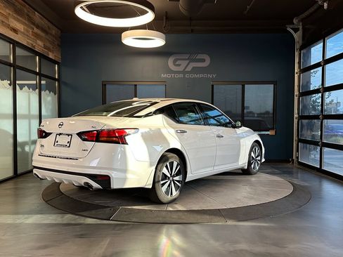 Used 2022 Nissan Altima 2.5 SL AWD/4WD image 3