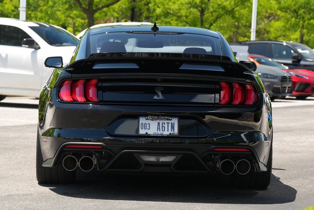 Used 2022 Ford Mustang Shelby GT500 w/ Technology Package RWD image 14