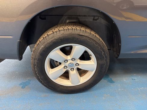 Used 2024 RAM 1500 Classic SLT image 5