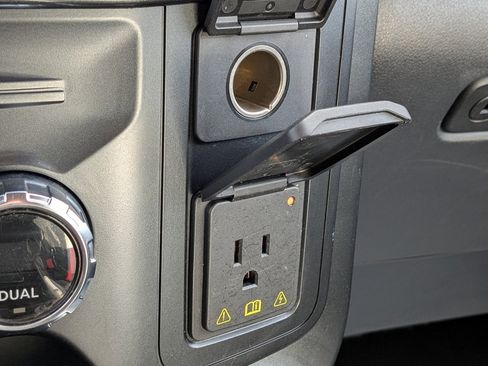 Certified 2021 Ford F150 XLT w/ Equipment Group 302A High image 27