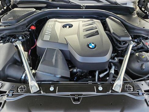 Used 2026 BMW 530i w/ M Sport Package RWD image 17