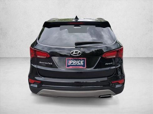 Used 2017 Hyundai Santa Fe Sport FWD image 6