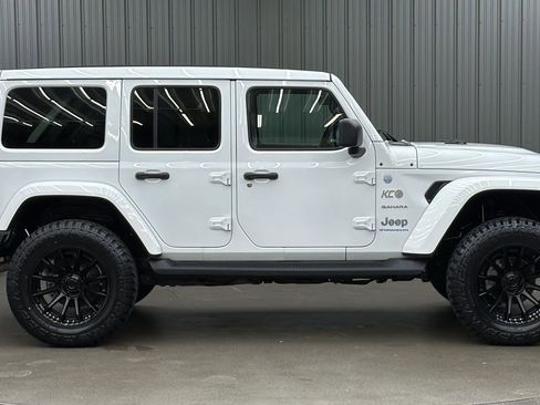 Used 2024 Jeep Wrangler Unlimited Sahara w/ Safety Group AWD/4WD image 6